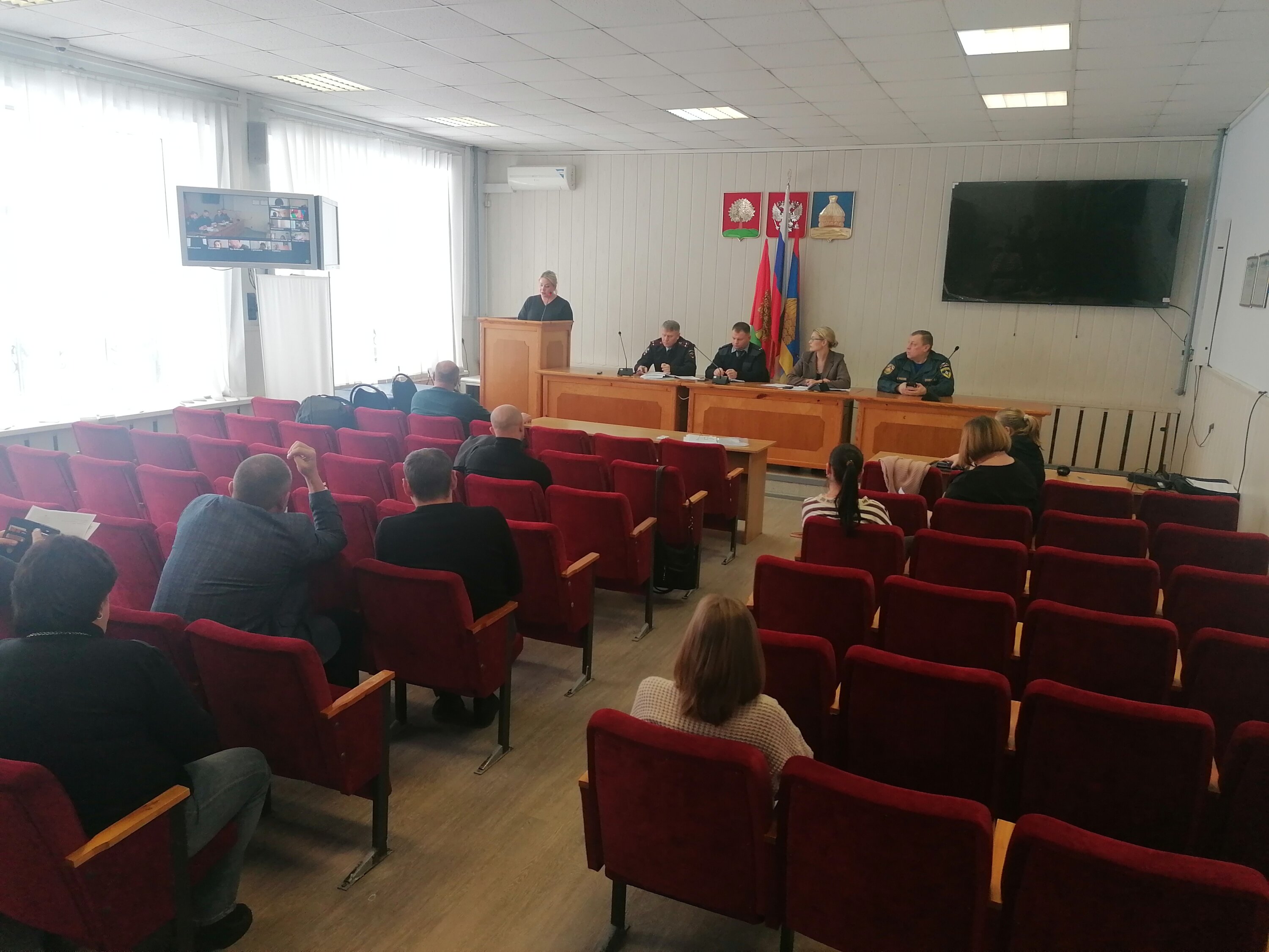 В Усманском округе прошло заседание антитеррористической комиссии В Усманском округе прошло заседание антитеррористической комиссии